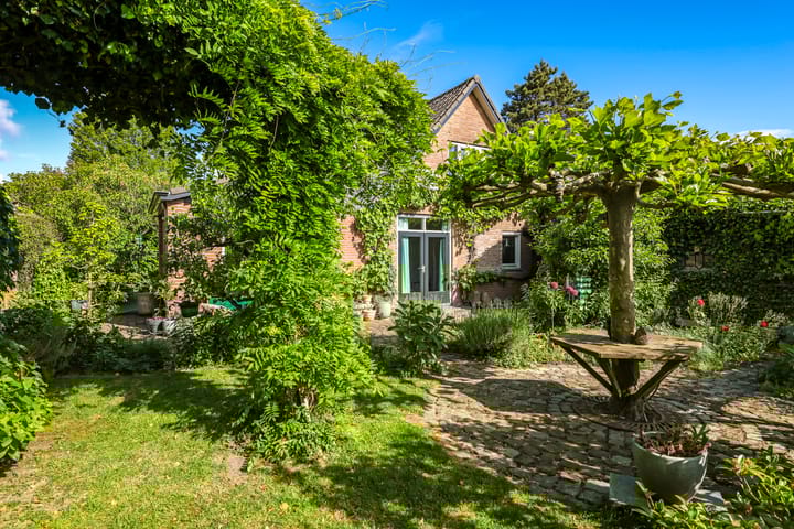 Photo 60 of Kerkstraat 43