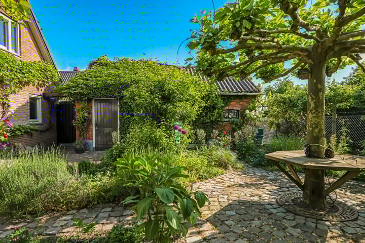 Photo 63 of Kerkstraat 43