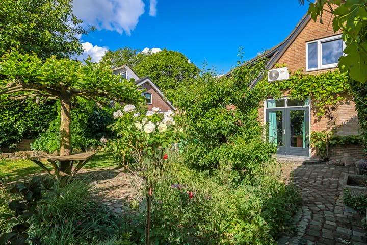 Photo 64 of Kerkstraat 43