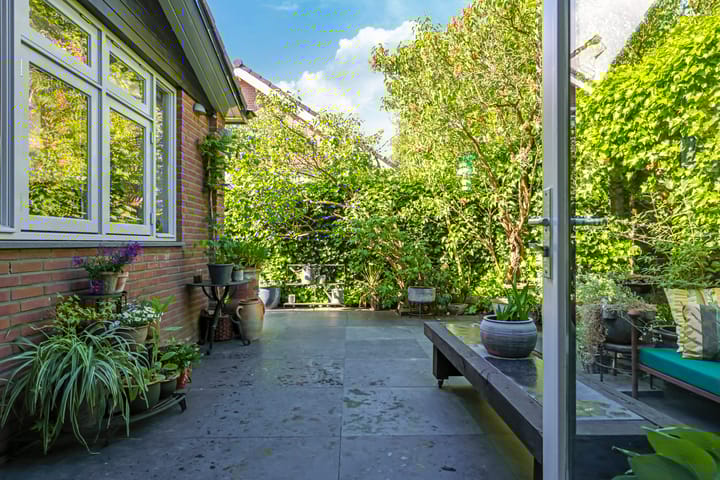 Photo 74 of Kerkstraat 43