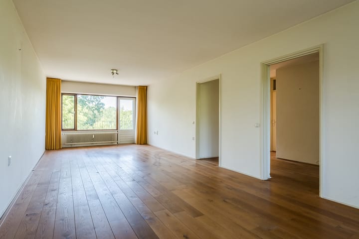 Photo 2 of Aert van Neslaan 406