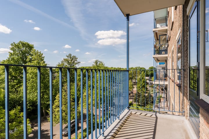 Photo 3 of Aert van Neslaan 406