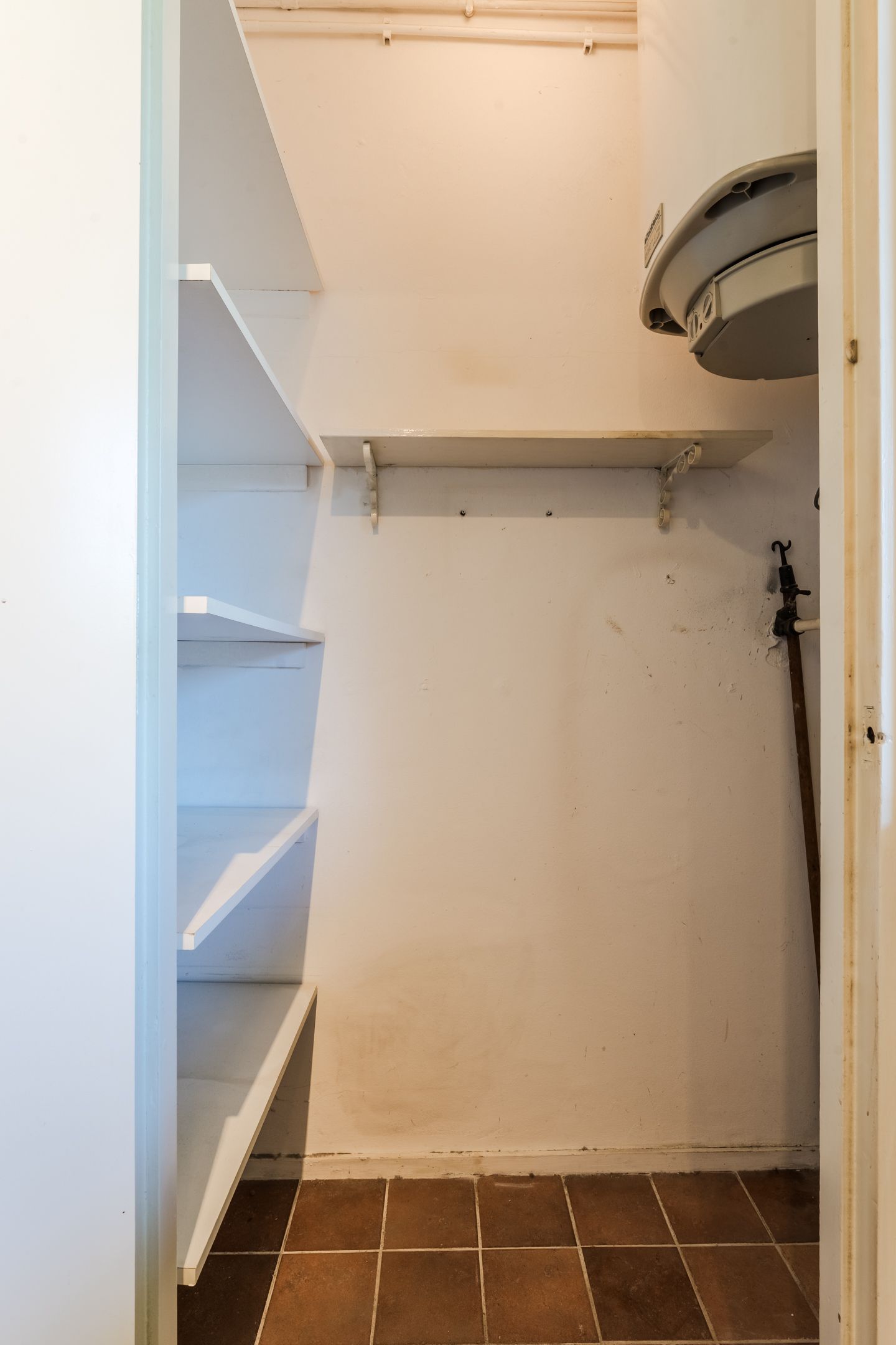 Photo 14 of Aert van Neslaan 406