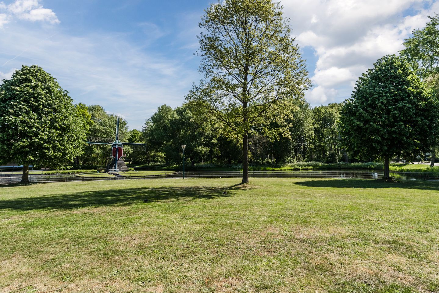 Photo 35 of Aert van Neslaan 406