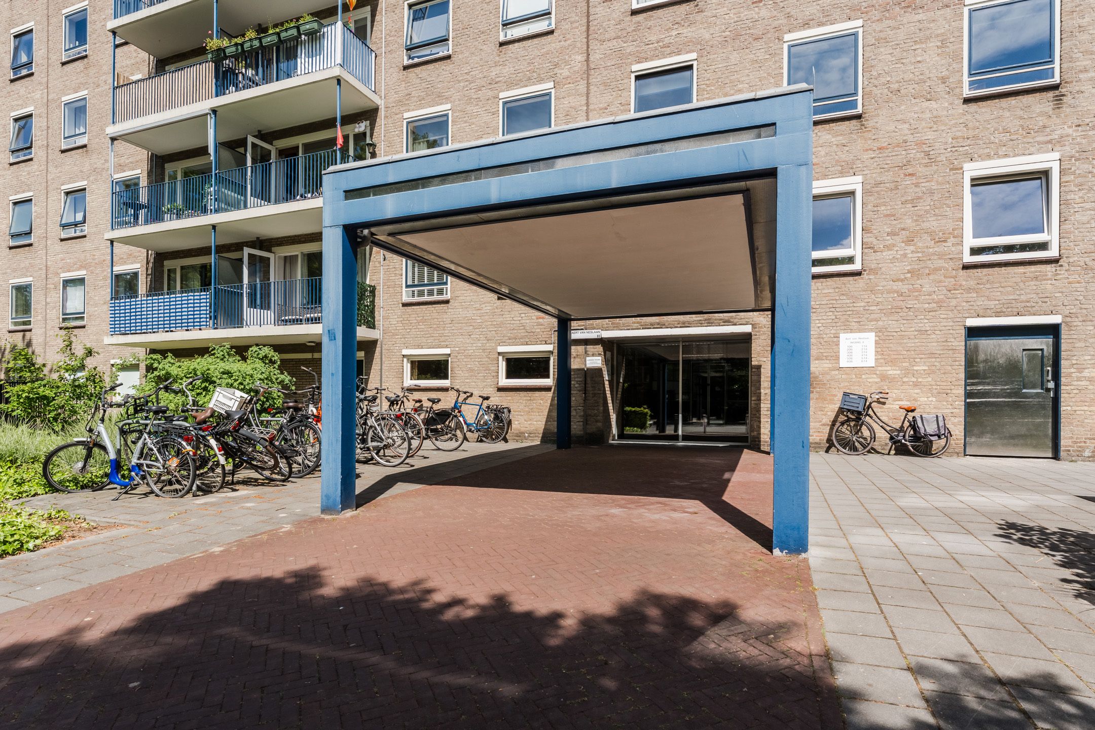 Photo 36 of Aert van Neslaan 406