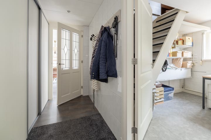 Foto 16 van Versteeglaan 17