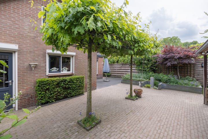 Foto 40 van Versteeglaan 17