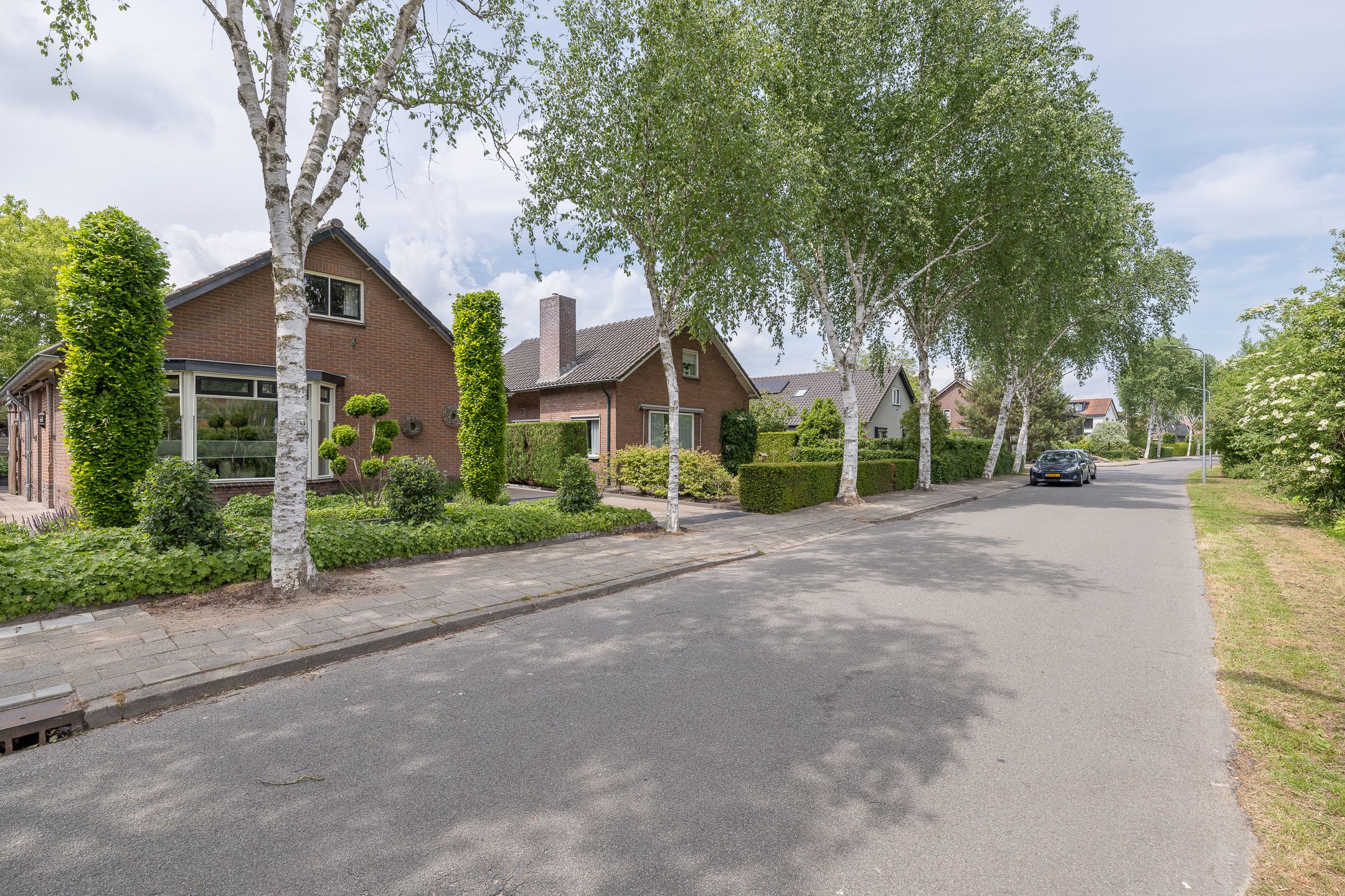 Photo 51 of Versteeglaan 17