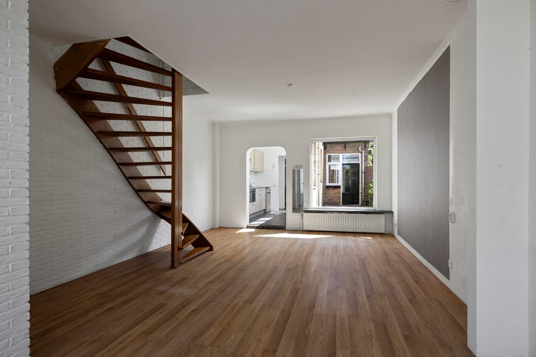 Foto 2 van De Ruijterstraat 2