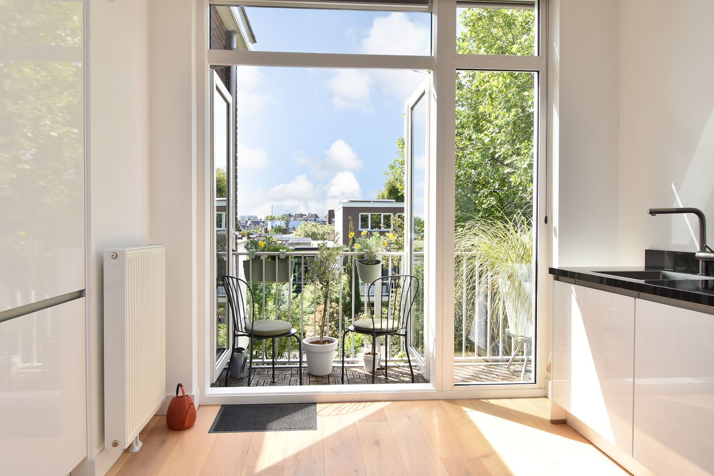 Photo 10 of Caan van Necklaan 136-B