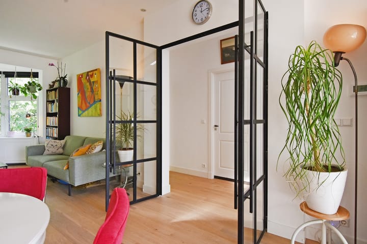 Foto 14 van Caan van Necklaan 136-B