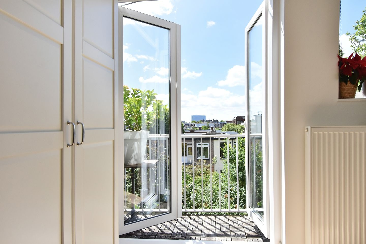 Photo 19 of Caan van Necklaan 136-B