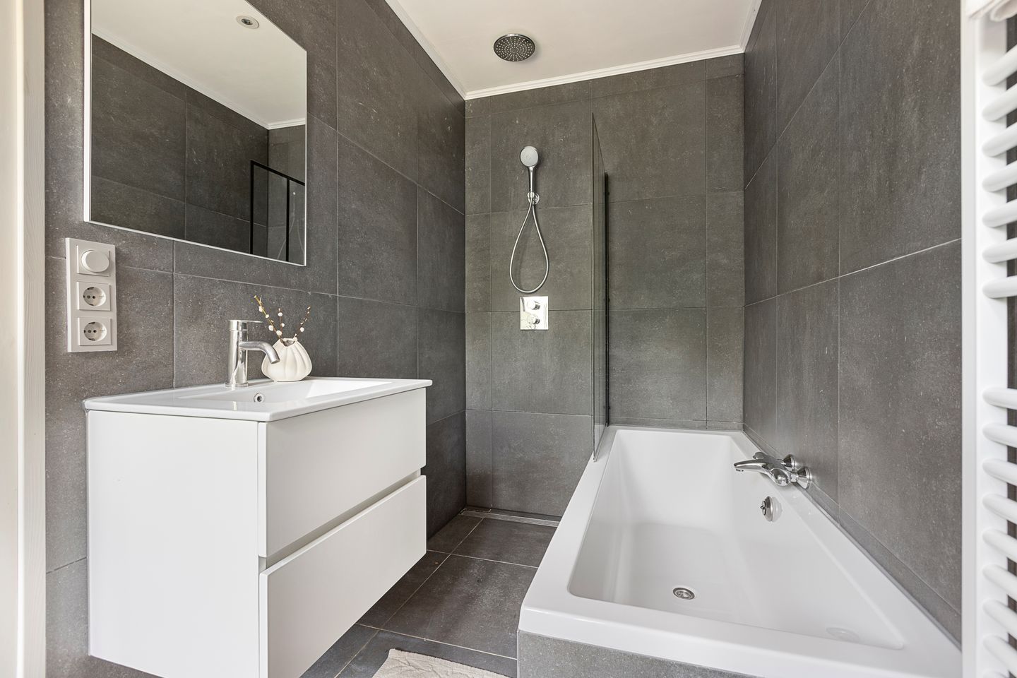 Foto 20 van Ambonstraat 22-A