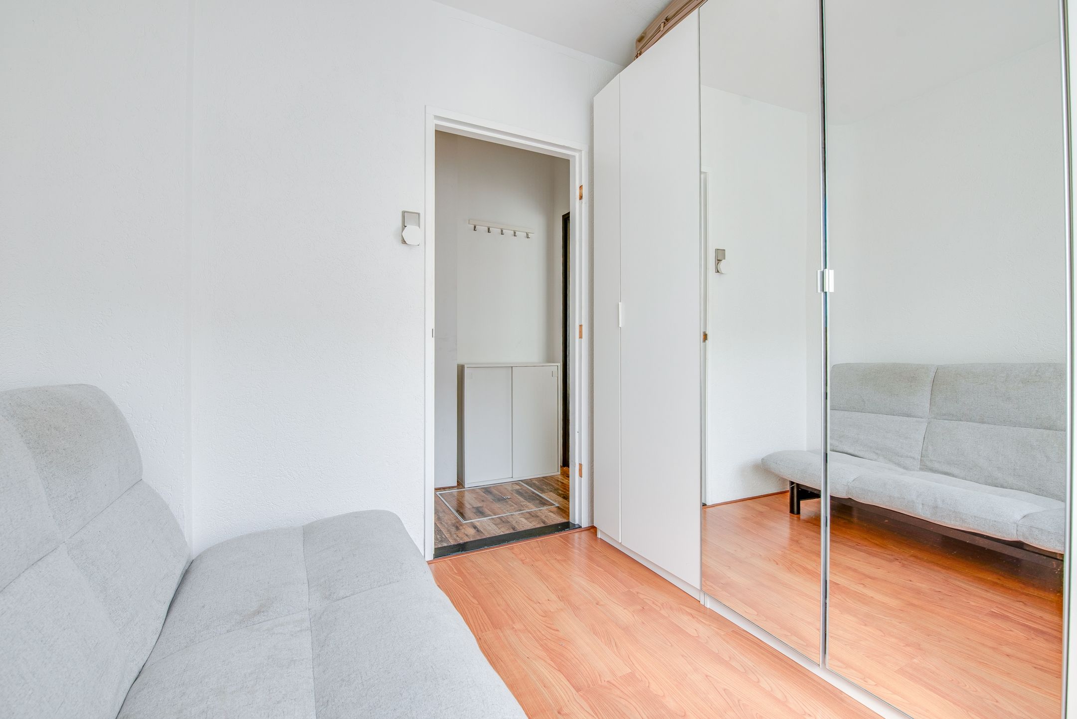 Photo 9 of Den Helderstraat 89