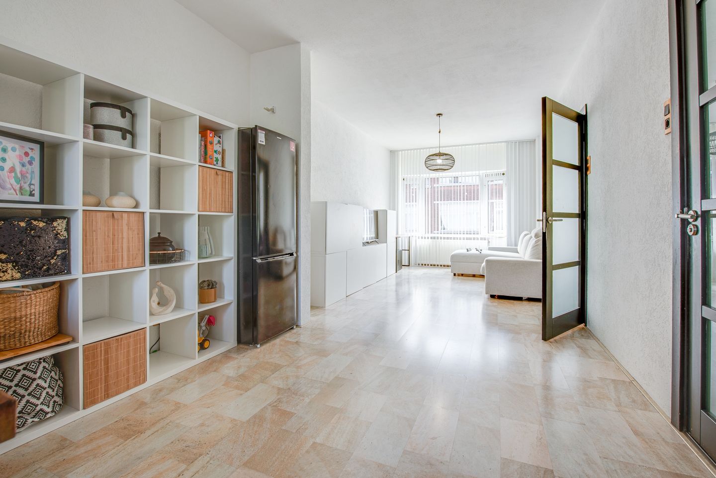 Photo 10 of Den Helderstraat 89