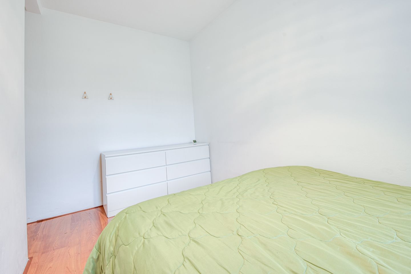 Photo 14 of Den Helderstraat 89