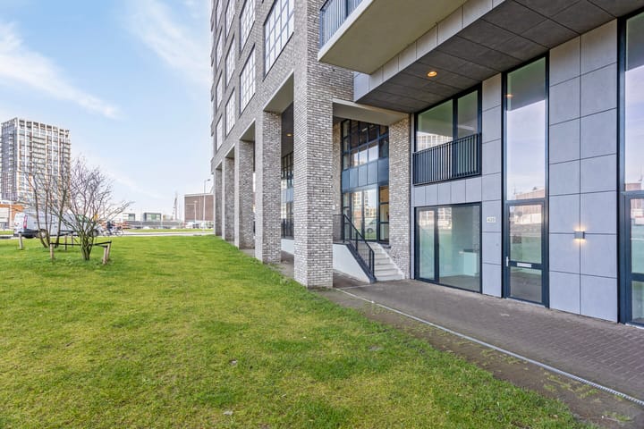 Foto 1 van Hellingbaan 416