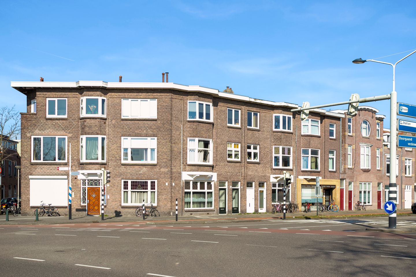 Bekijk foto 1 van Teteringenstraat 1
