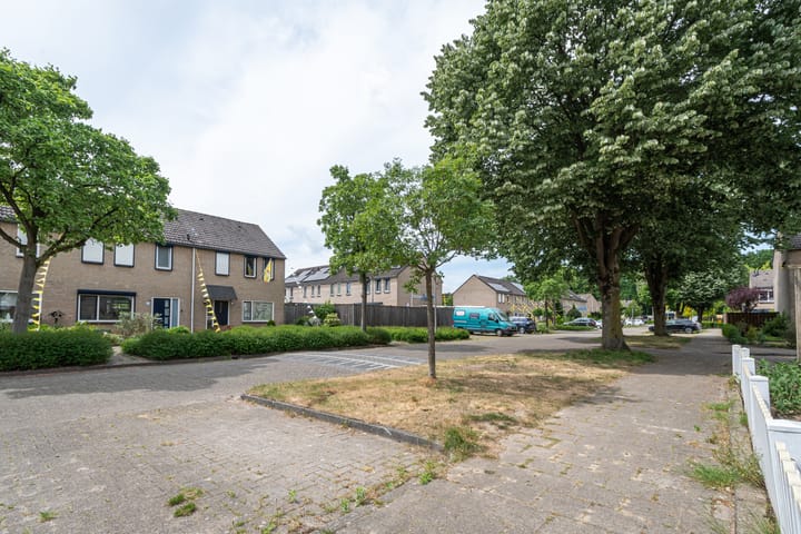 Foto 24 van Brederostraat 15