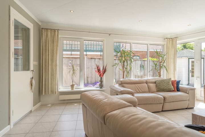 Foto 19 van Oostweg 68