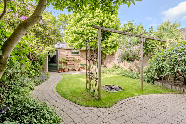 Foto 24 van Van Breestraat 41