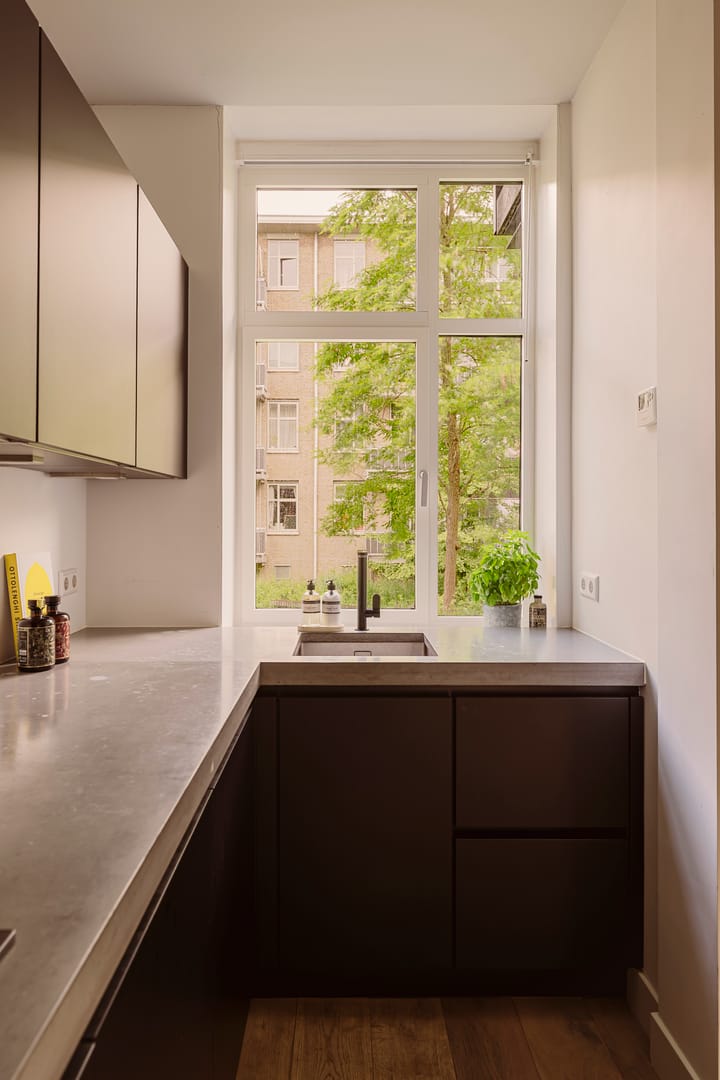 Photo 7 of Louise de Colignystraat 40-H