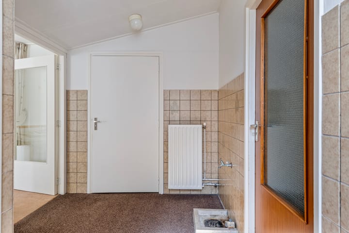 Foto 14 van Parallelweg 13