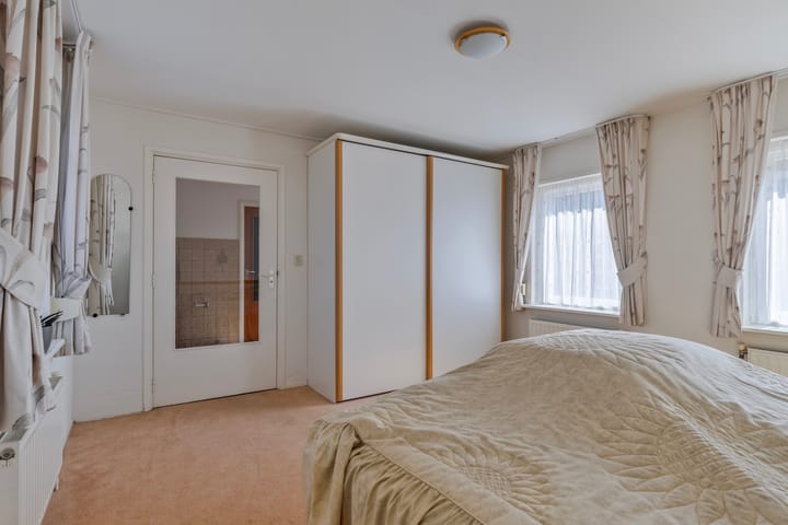 Foto 17 van Parallelweg 13