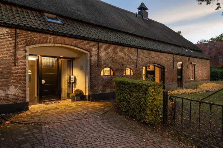 Photo 2 of Torenstraat 34