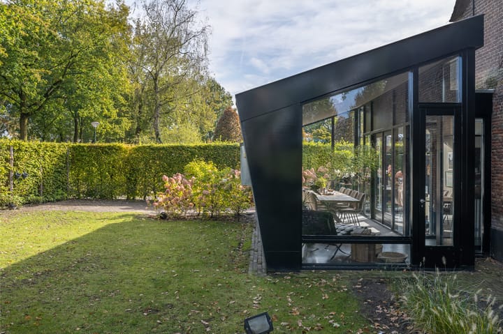 Photo 24 of Torenstraat 34