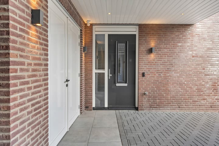 Foto 9 van Laan oud-Indiëgangers 34