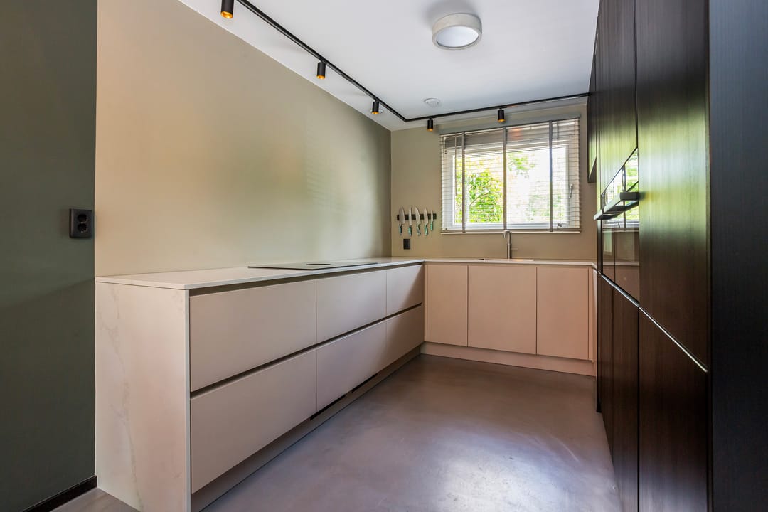 Photo 13 of Athenastraat 5