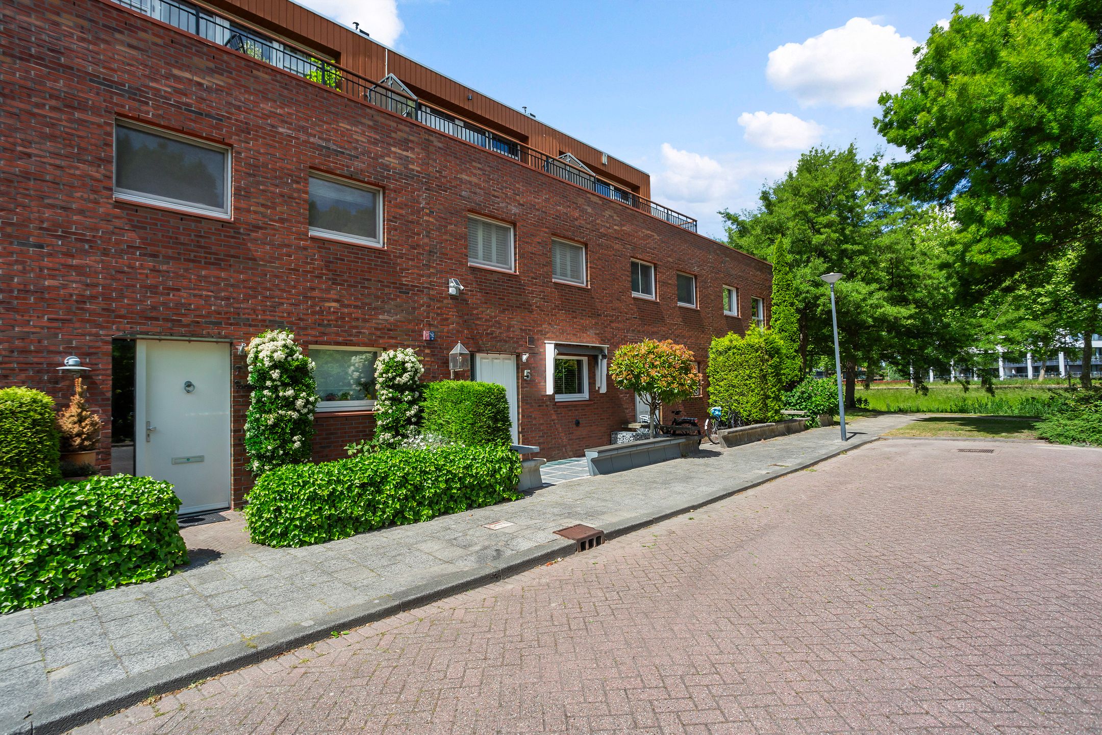 Photo 33 of Athenastraat 5