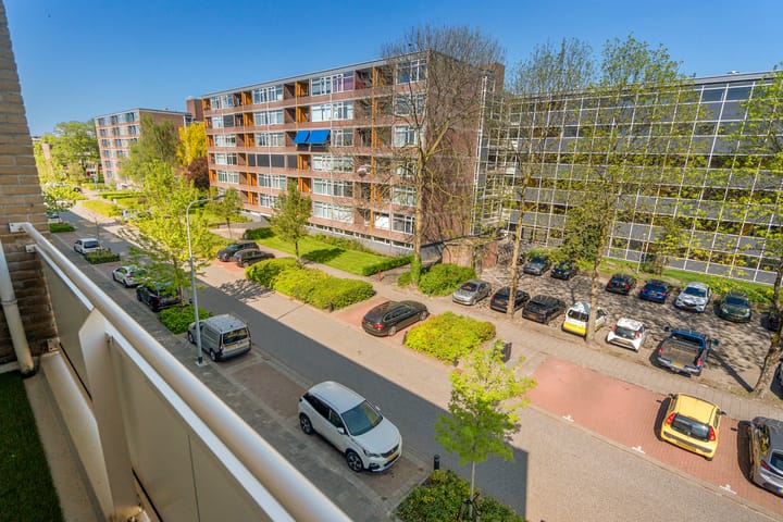 Foto 22 van Plutolaan 14