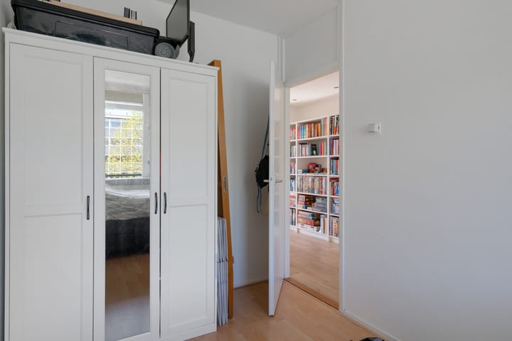 Foto 31 van Plutolaan 14