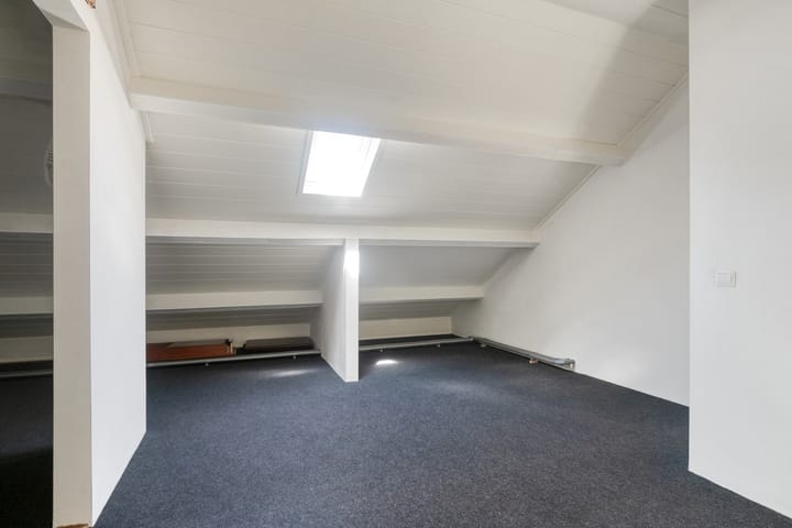 Foto 28 van Verheijen van Estveltstraat 1