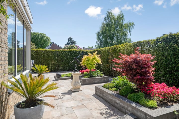 Foto 36 van Verheijen van Estveltstraat 1