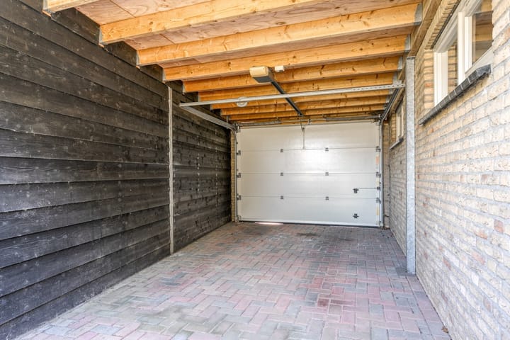 Foto 39 van Verheijen van Estveltstraat 1