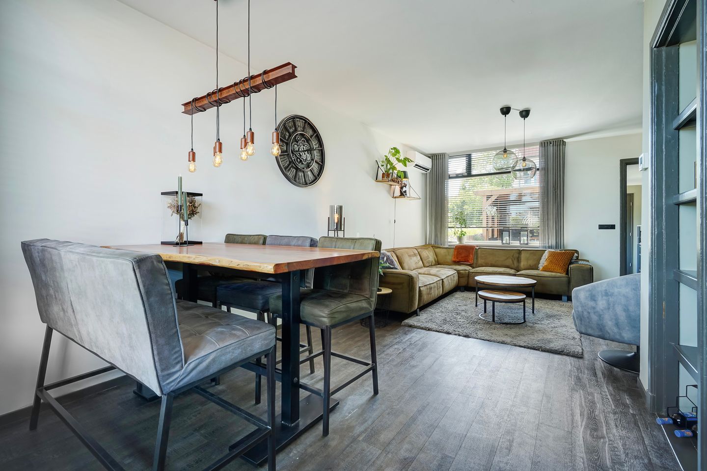 Photo 4 of Emmastraat 34