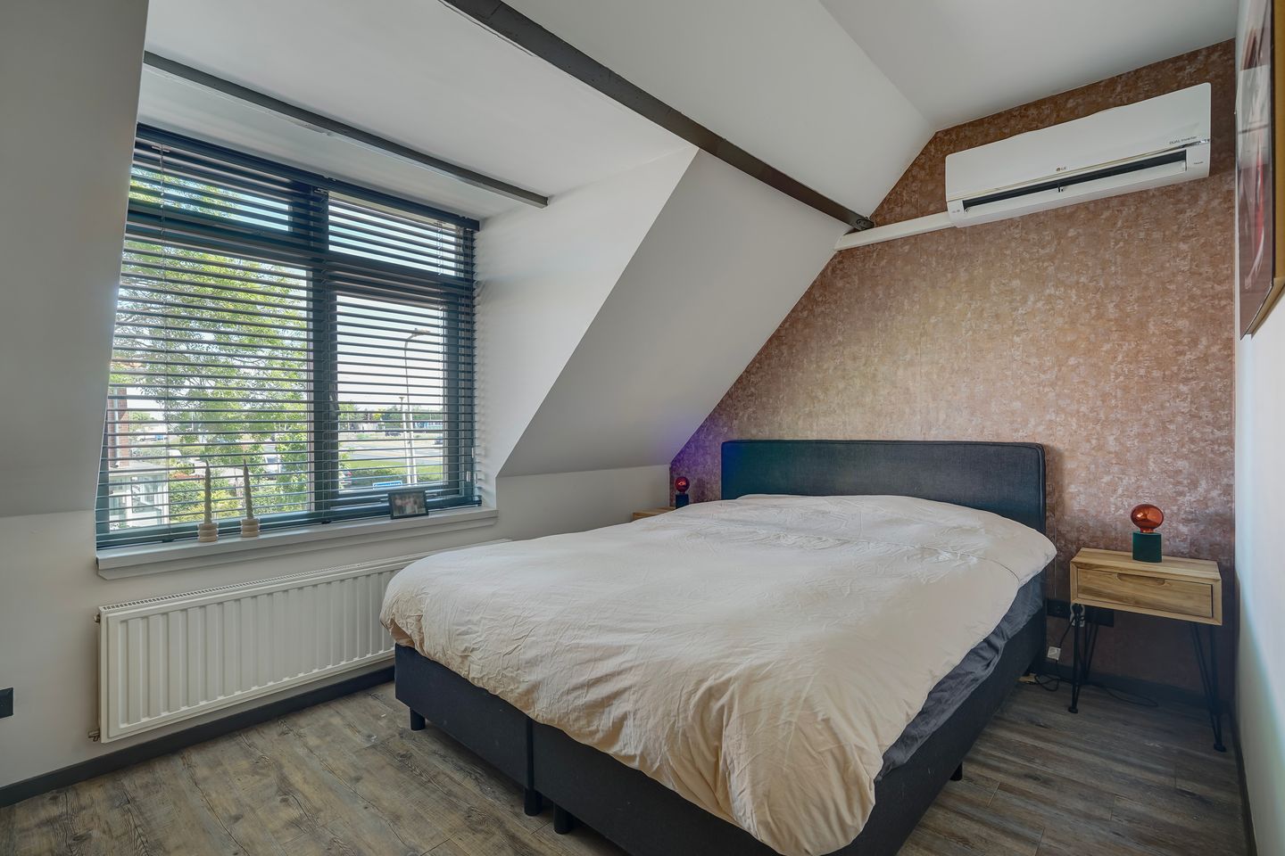 Photo 25 of Emmastraat 34