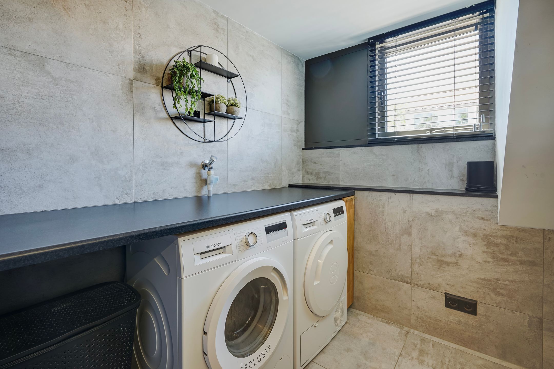 Photo 30 of Emmastraat 34