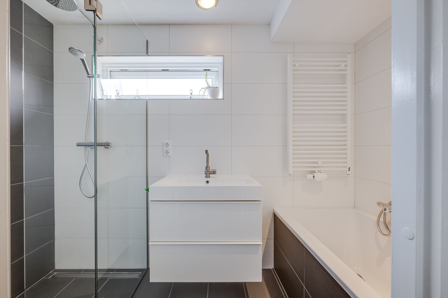 Foto 35 van Kortenaerlaan 17