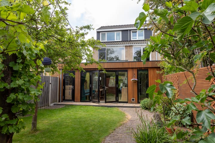 Photo 2 of Willem de Zwijgerlaan 78