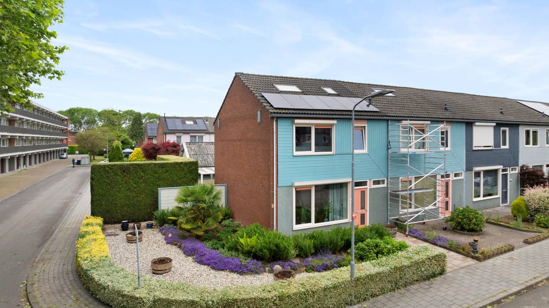 Photo 1 of Van Beethovenstraat 81