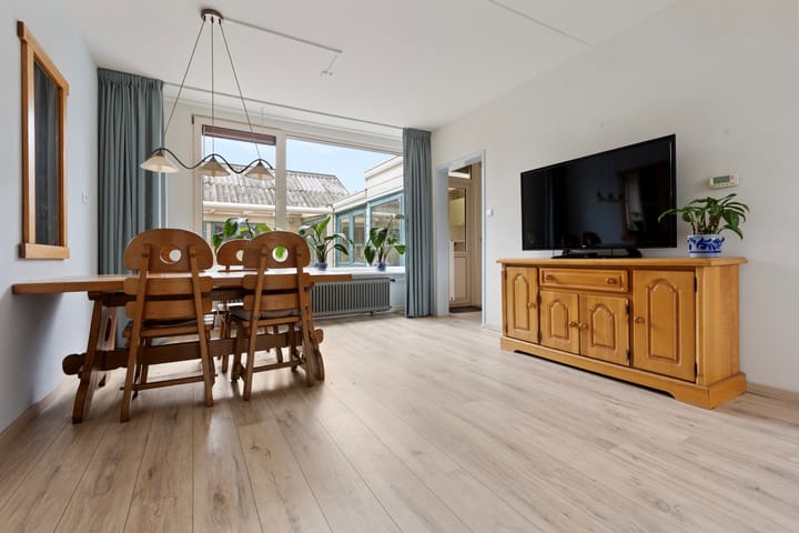 Foto 9 van Van Beethovenstraat 81