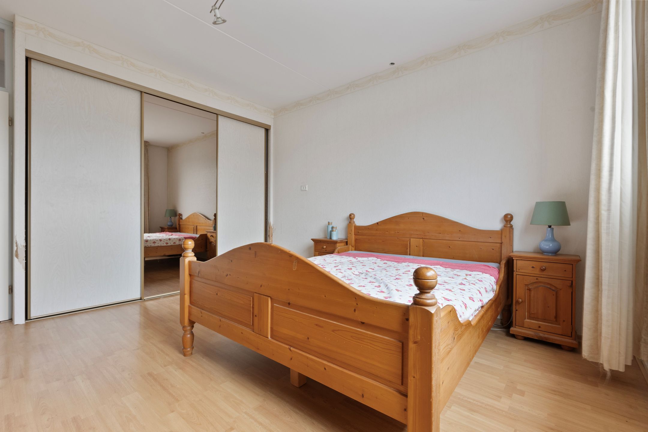 Photo 21 of Van Beethovenstraat 81