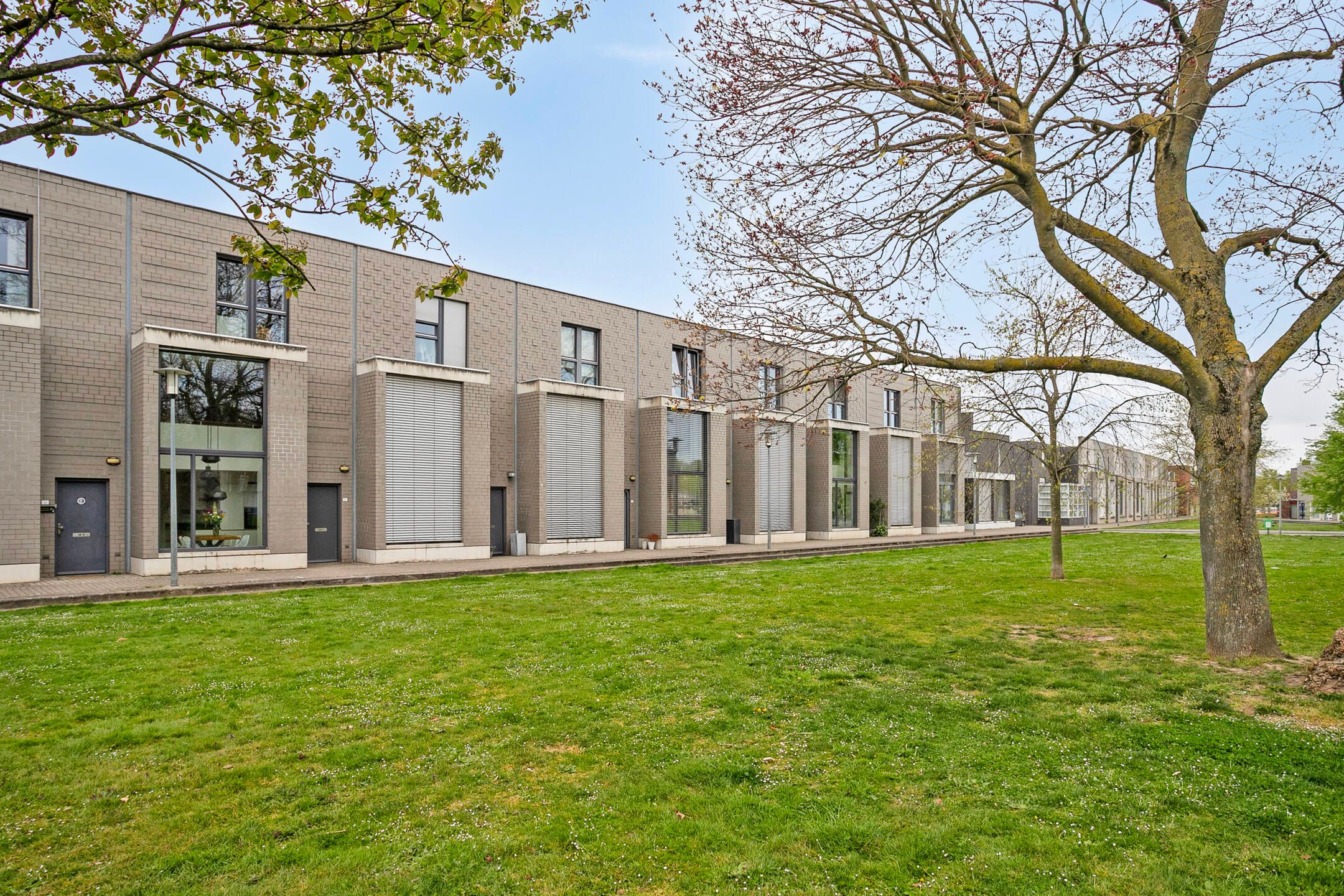 Foto 39 van Aldegondaplantsoen 15