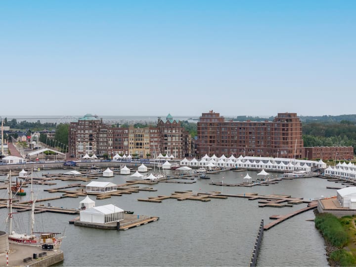 Photo 2 of Lelybaan 2