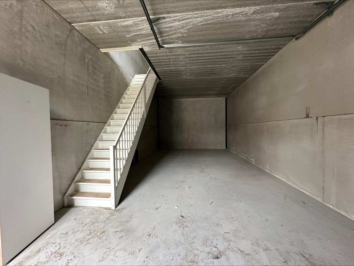 View photo 5 of L.J. Costerstraat 11-E