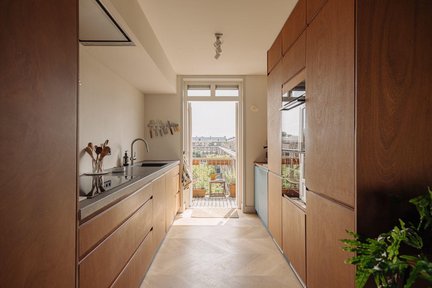 Photo 5 of Tjerk Hiddes de Vriesstraat 9-3